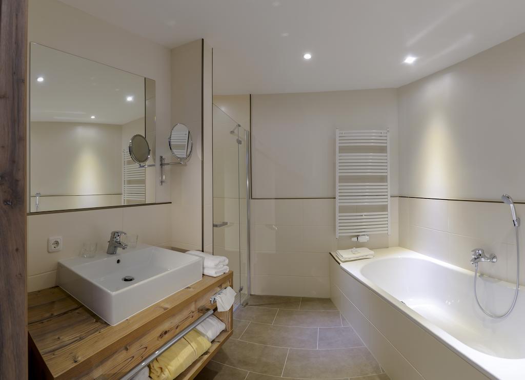 Appartementhotel Sonnenhof Kössen Стая снимка